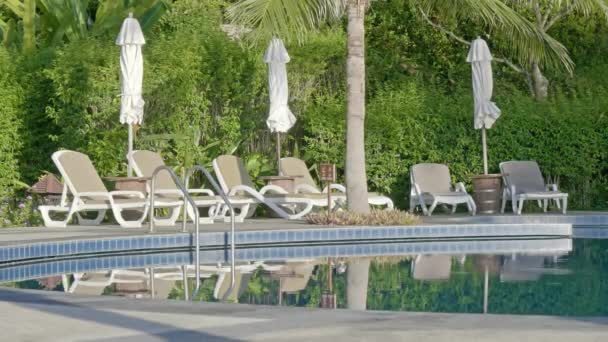 Schilderachtige Beelden Van Zwembad Resort — Stockvideo