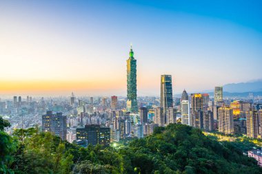 Güzel manzara ve cityscape taipei 101 yapı ve Mimarlık twilight ve gece Tayvan City