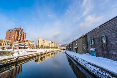 Güzel manzara ve kışın Otaru kanal Nehri'nin cityscape