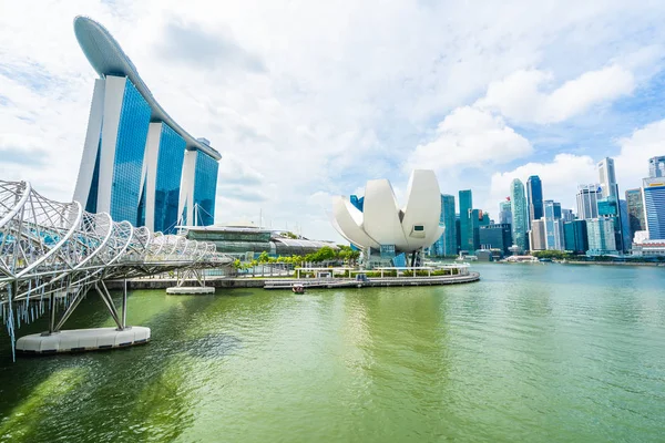 Singapura, 21 de janeiro de 2019: belo edifício de arquitetura skyscra — Fotografia de Stock