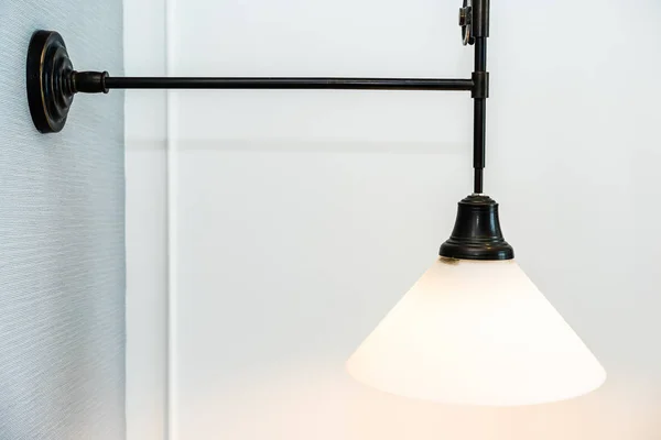 Prachtige vintage licht lamp decoratie interieur — Stockfoto