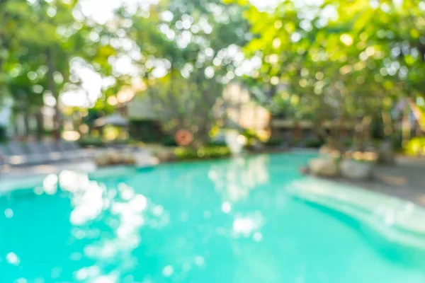 Borrão abstrato e piscina exterior desfocada — Fotografia de Stock