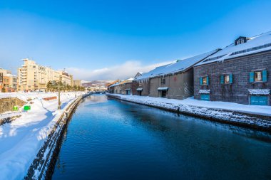 Güzel manzara ve kışın Otaru kanal Nehri'nin cityscape