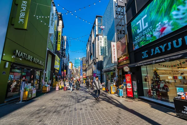 Séoul, Corée du Sud 10 décembre 2018 : Myeong dong market is the — Photo