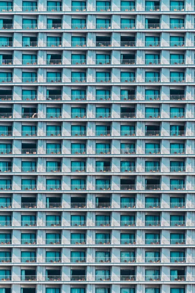 Mooie buitenkant gebouw met glazen venster patroon texturen — Stockfoto