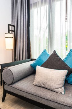 Oturma ro içinde kanepe yatak dekorasyon güzel rahat yastık