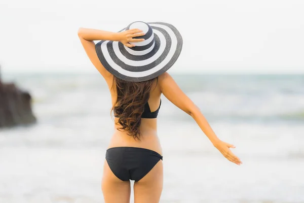 Portrait beautiful young asian woman wear bikini on the beach se — Stock Photo, Image