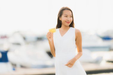 Relax asian eğlence genç gülümsemek güzel kadın mutlu portre