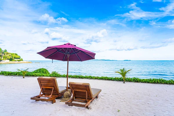 Beautiful landscape of beach sea ocean with empty chair deck and — Stock Photo, Image