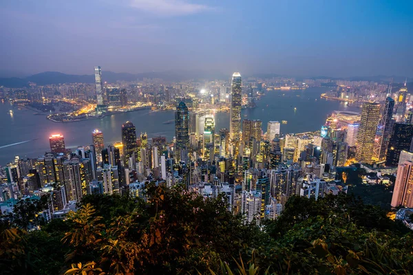 Bella architettura edificio esterno paesaggio urbano di Hong Kong — Foto Stock