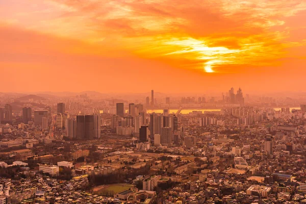 Hermoso paisaje y paisaje urbano de la ciudad de Seúl — Foto de Stock