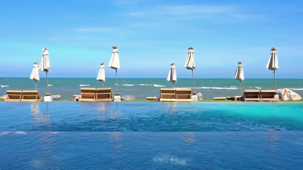 Ruhiger Leerer Pool Resort Hotel — Stockvideo