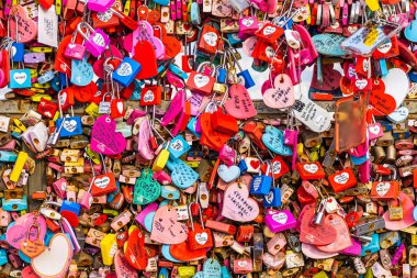 Seoul, Güney Kore 6 Aralık 2018: aşk anahtar namsan Dağı'nda