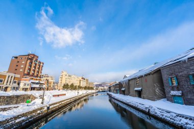 Güzel manzara ve kışın Otaru kanal Nehri'nin cityscape