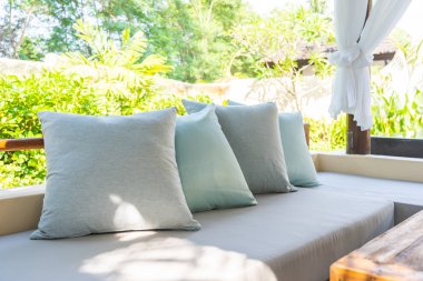 Kanepe sandalye dekorasyon açık veranda Bahçe Manzaralı yastık