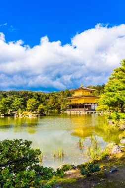 Kyoto Japonya'da altın köşk ile güzel Kinkakuji Tapınağı
