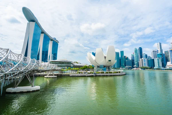 Singapur, 21 ene 2019: Hermoso edificio de arquitectura rascacielos — Foto de Stock