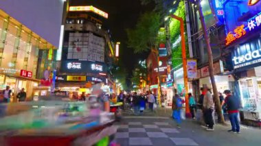 Modern megalopolis Asya şehrinin manzaralı görüntüleri