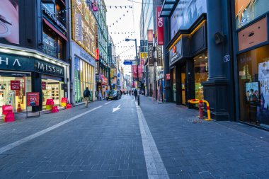 Seoul, Güney Kore 10 Aralık 2018: Myeong dong pazarı 