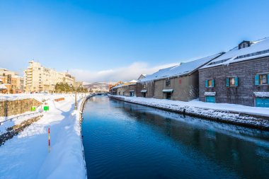 Güzel manzara ve kışın Otaru kanal Nehri'nin cityscape