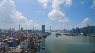 Modern megalopolis Asya şehrinin manzaralı görüntüleri