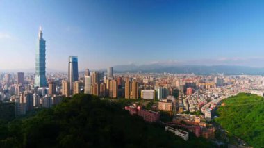 Modern megalopolis Asya şehrinin manzaralı görüntüleri