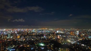 Modern megalopolis Asya şehrinin manzaralı görüntüleri