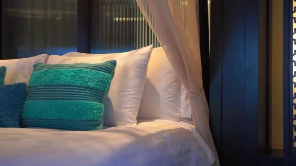 Felvétel Luxus Berendezett Hálószobáról Szállodában — Stock videók