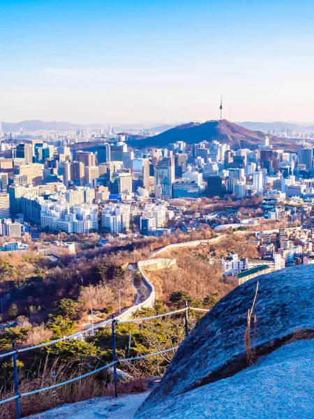 首尔市美丽的建筑城市景观 — 图库照片