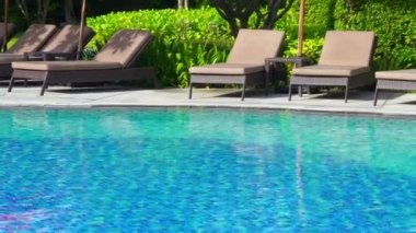 tatil otelinde sakin görüntü boş havuz