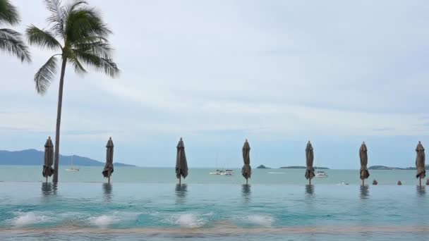 Imagens Tranquilas Piscina Vazia Hotel Resort — Vídeo de Stock