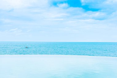 Se ile otel beldesinde güzel açık sonsuzluk yüzme havuzu