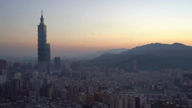 Modern megalopolis Asya şehrinin manzaralı görüntüleri