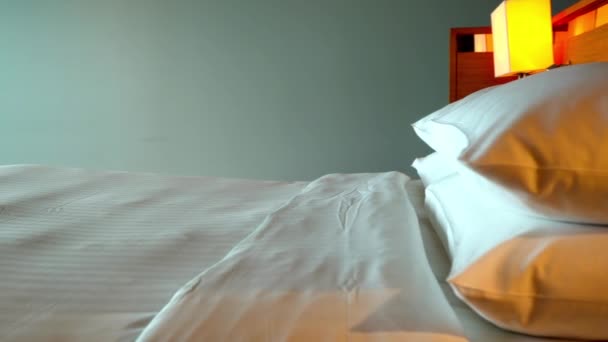 Imágenes Del Dormitorio Amueblado Lujo Hotel — Vídeo de stock