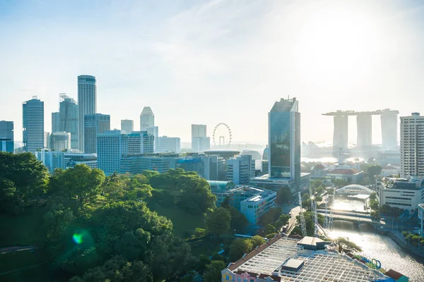 Bella architettura edificio paesaggio urbano esterno a Singapore — Foto Stock