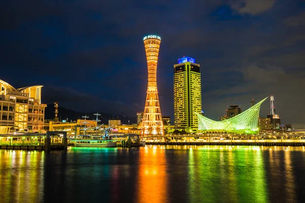 Bela paisagem urbana com arquitetura edifício e torre kobe ci — Fotografia de Stock