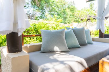 Kanepe sandalye dekorasyon açık veranda Bahçe Manzaralı yastık