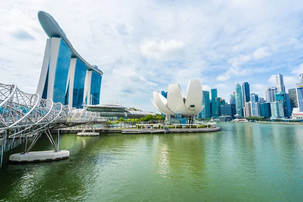 Singapura, 21 de janeiro de 2019: belo edifício de arquitetura skyscra — Fotografia de Stock