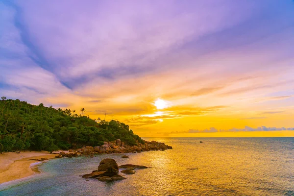 Nádherné venkovní tropické plážové moře na ostrově Samui s co — Stock fotografie