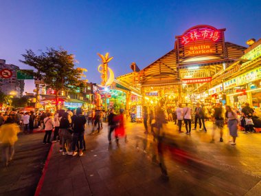Taipei, Tayvan - 1 Aralık 2018: Po Shilin gece pazarı olduğunu
