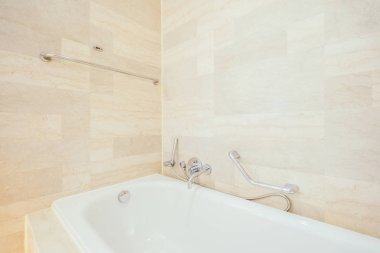 Beyaz küvet dekorasyon iç