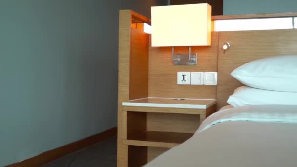 Imágenes Del Dormitorio Amueblado Lujo Hotel — Vídeos de Stock