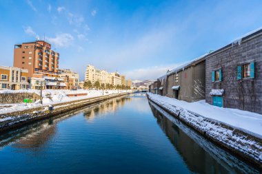 Güzel manzara ve kışın Otaru kanal Nehri'nin cityscape