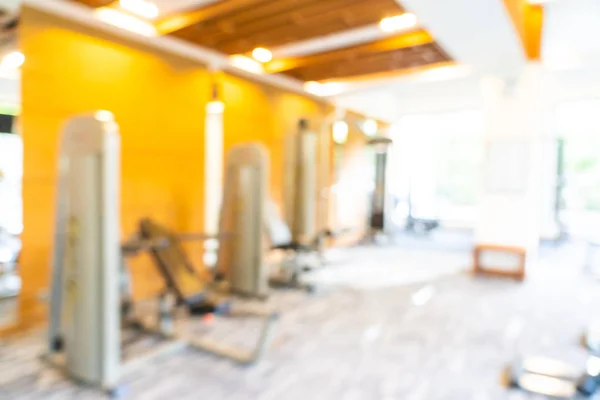 Equipo de fitness abstracto borroso y desenfocado en el gimnasio sala de interi —  Fotos de Stock