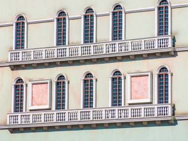 İtalya St pencere dış ile güzel mimari bina
