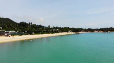 Güzel dalgalı denizin sakin görüntüleri.