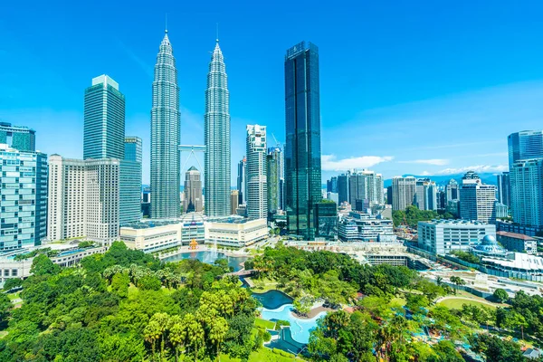 Prachtige architectuur bouwen buitenkant in Kuala Lumpur stad — Stockfoto