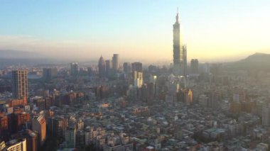 Modern megalopolis Asya şehrinin manzaralı görüntüleri
