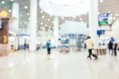 Soyut bulanıklık ve Havaalanı yolcu trans için terminal defocused