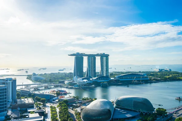 Hermoso edificio de arquitectura exterior paisaje urbano en Singapur —  Fotos de Stock